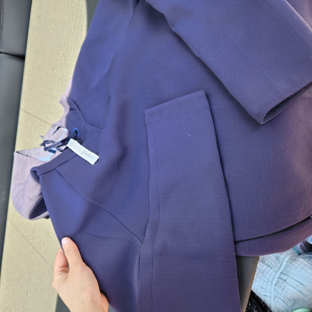 Lululemon Athletica Purple Sweatshirt